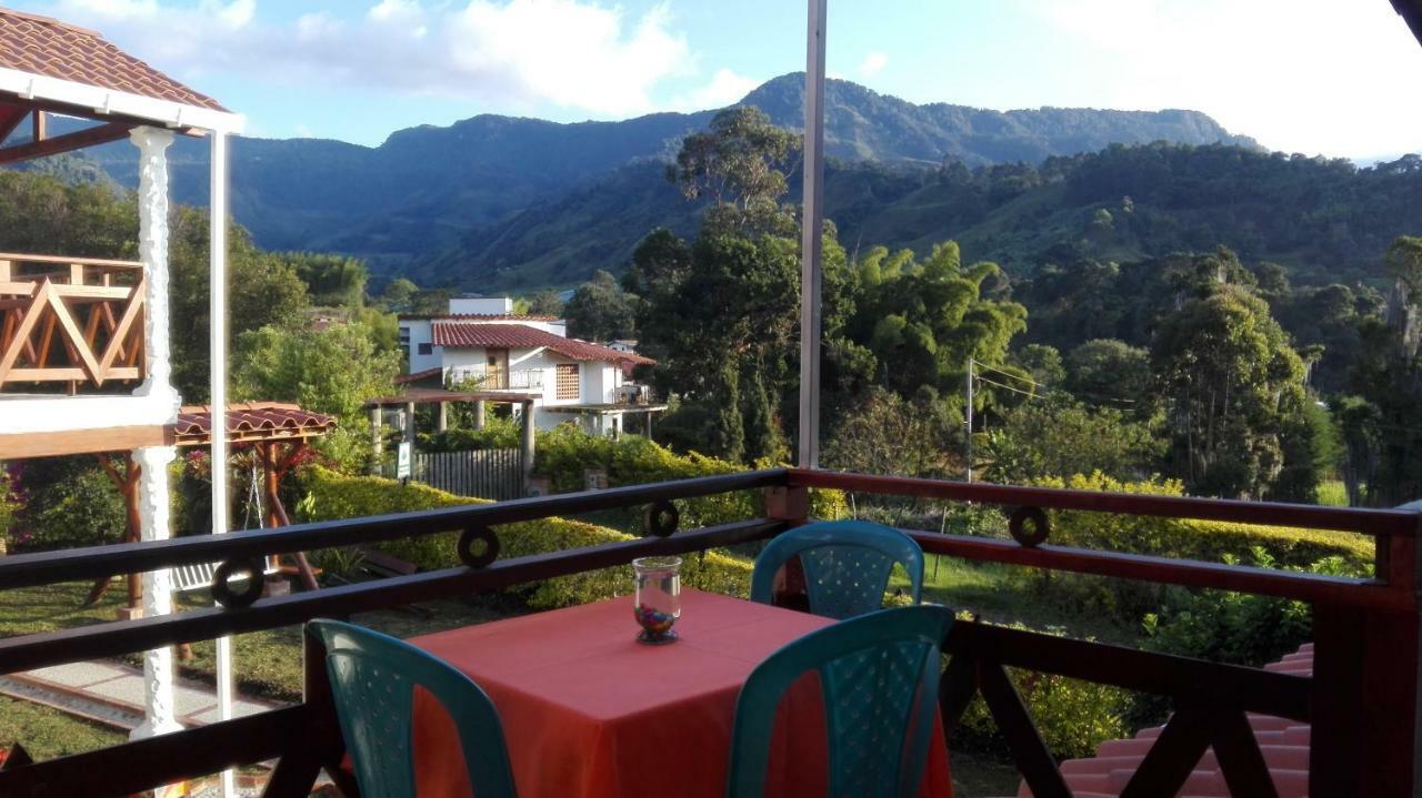 Coliving La Boira Bed and Breakfast Jardín Eksteriør billede